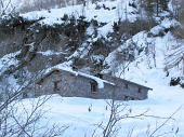 ATTRAVERSO LA VAL SANGUIGNO FINO IN CRESTA ALLA COSTA DI CORNA ROSSA sabato 5 marzo 2011 - FOTOGALLERY